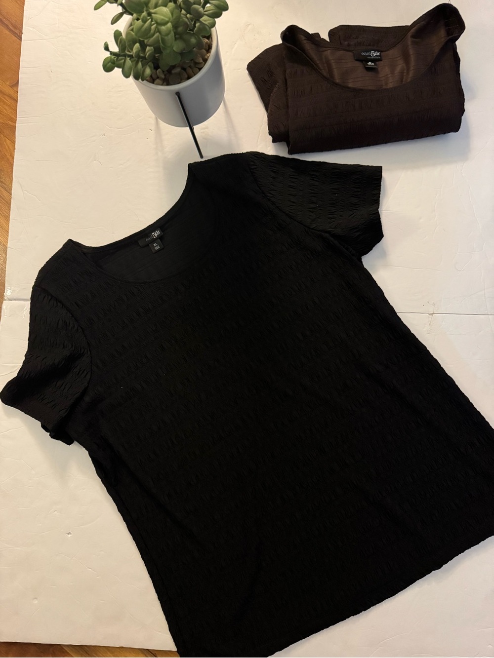 East 5th Black Short-Sleeve Textured Tee